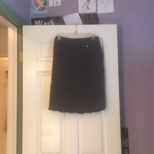 Gray pencil skirt with buttons